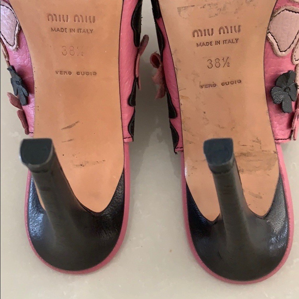 MiuMiu stunning heels with 🌸 flower detail - Picture 7 of 8